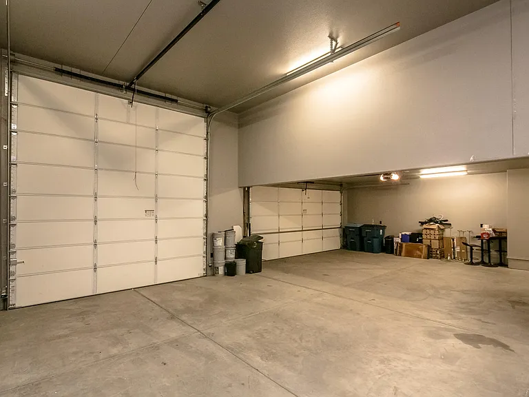 3570 Stanford Dr — Photo 27