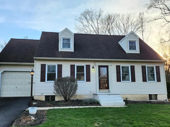 142 Hostetter Ln, Lancaster, PA 17602