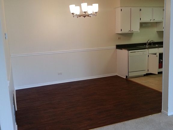 4th image of 615 Tralee Ct APT 2B