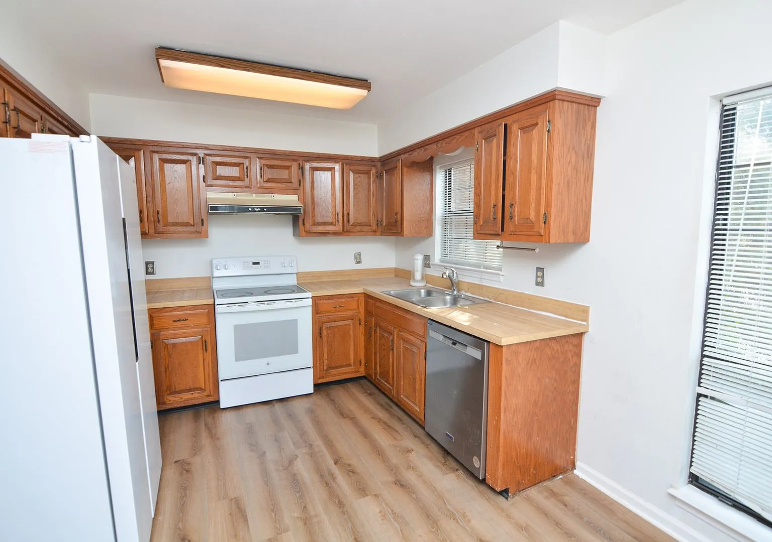 3 Bed 2.5 Bath Home — Photo 4