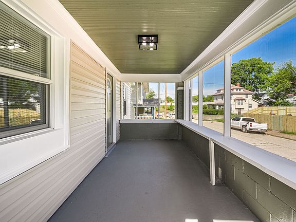4th image of 2630 Highland Pl