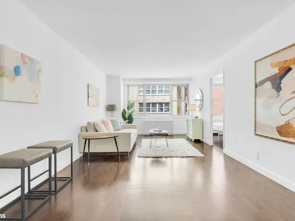 520 East 72nd Street 7P image 1 of 13