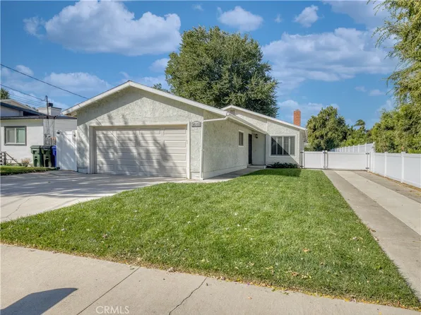 25133 De Wolfe Rd, Santa Clarita, CA 91321