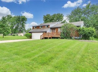 6350 Longview Rd, Shawnee, KS 66218