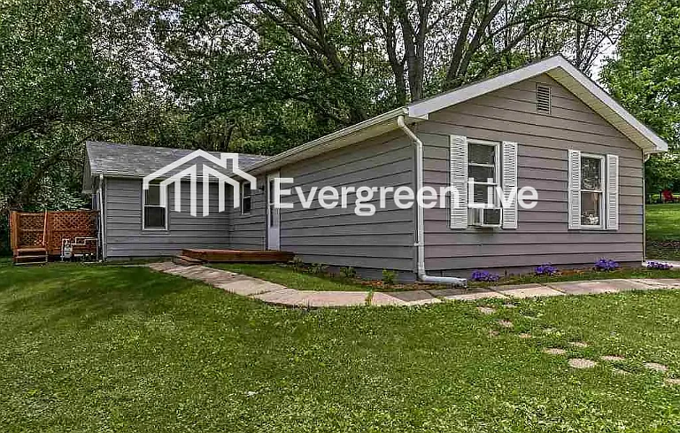 8833 Grant St — Photo 2