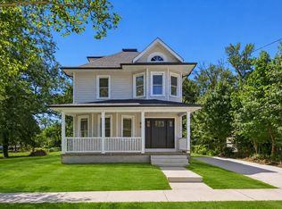 302 W Washington Ave, Magnolia, NJ 08049