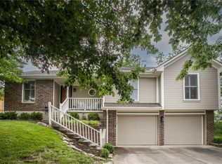 1910 Fairground Dr, Pleasant Hill, MO 64080