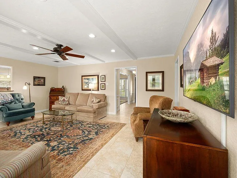 7615 Litchfield Ln — Photo 20