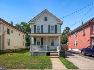 176 W Jefferson St, Paulsboro, NJ 08066