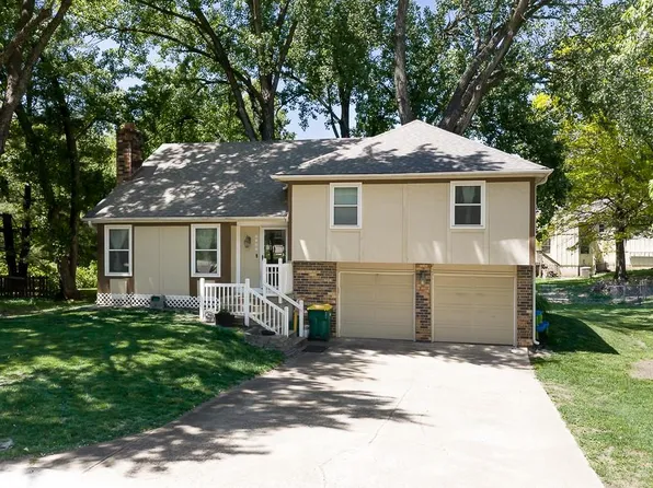 5808 Clark Cir, Kansas City, KS 66106