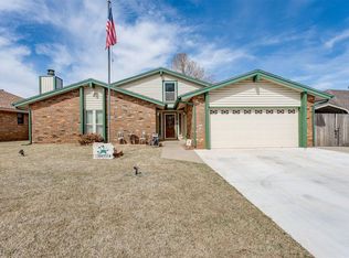 113 E Snowmass Dr, Yukon, OK 73099