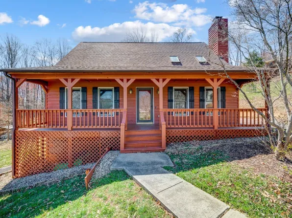 121 Laurel Ln, Lynchburg, VA 24502