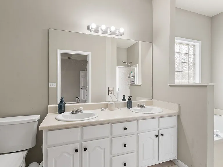 4500 Heatherbrook Blvd — Photo 11