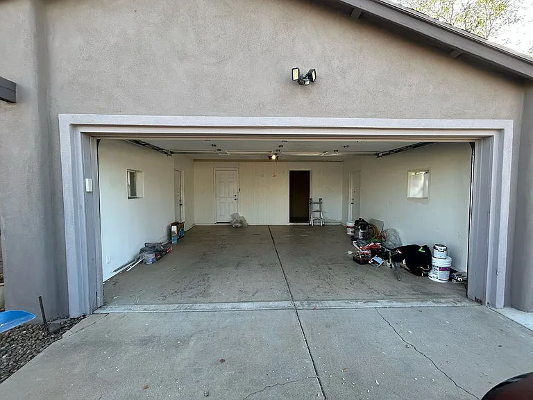 2933 W Muriel Dr — Photo 43