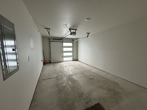4th image of 1010 E 7th St Unit C