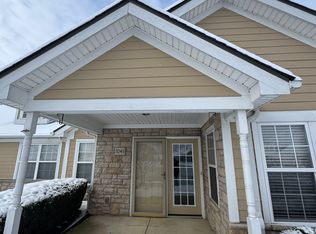 7045 Limerick Ln, Powell, OH 43065