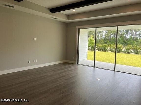 5th image of 60 PINE FOREST Court