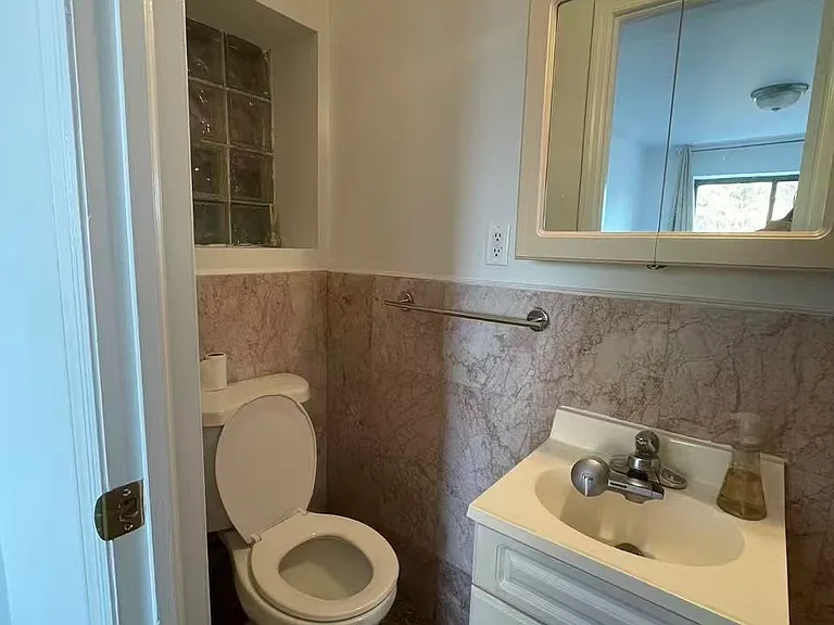 4320 Union St #6C — Photo 2