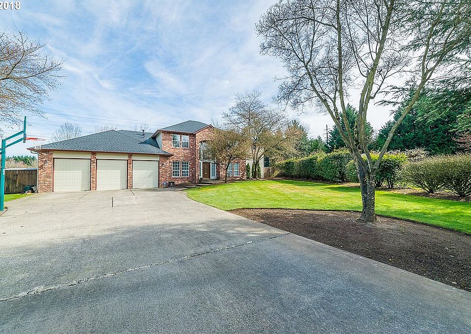 1st image of 3513 NE 165th Ct