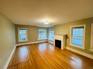 2511 N 50th St APT 3, Seattle, WA 98103