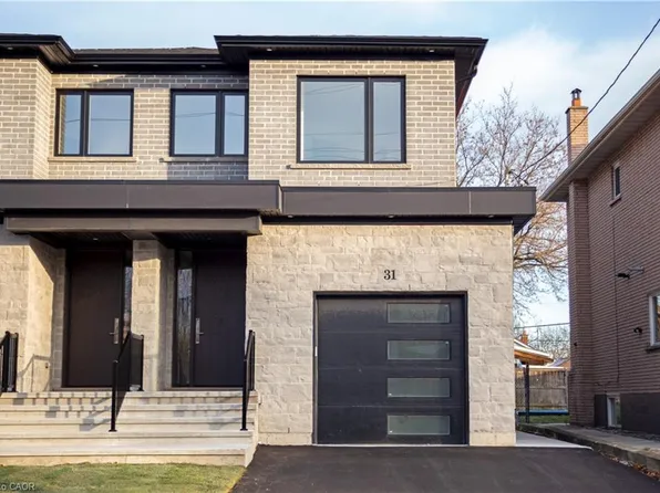 31 Dana Dr, Hamilton, ON L9A 3H6