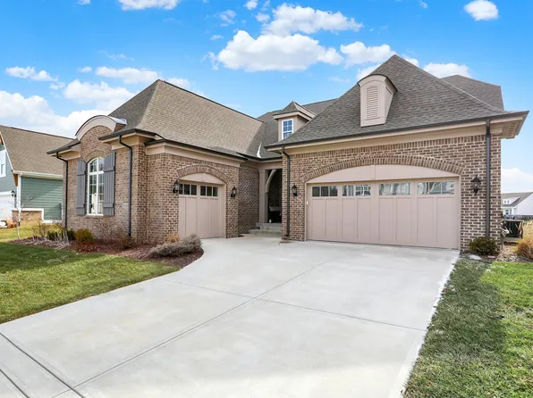 15606 Woodford Dr, Westfield, IN 46074