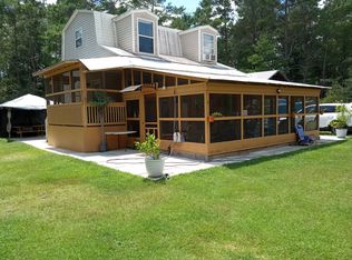 451 Violet Ln W, Defuniak Springs, FL 32433