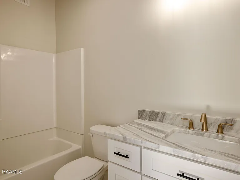 621 Stevenson St #A — Photo 25