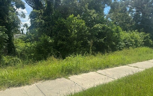2nd image of 5 6th St #250