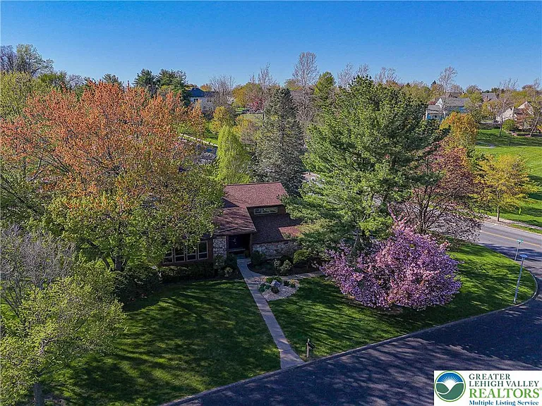 3705 Vale View Dr S — Photo 6