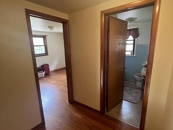 5th image of 1221-1223 2nd St NW #4