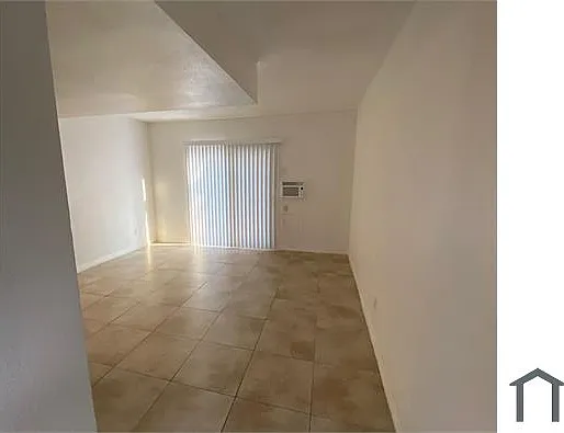 1416 S Casino Center Blvd #2