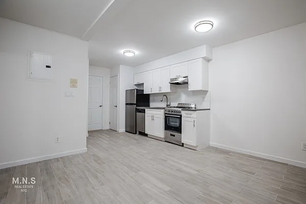 Rented by MNS | media 11