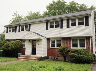 5 Dragon Ct #1, Woburn, MA 01801