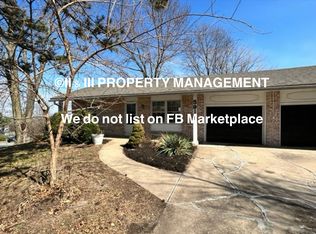 5919 Pflumm Rd, Shawnee, KS 66216