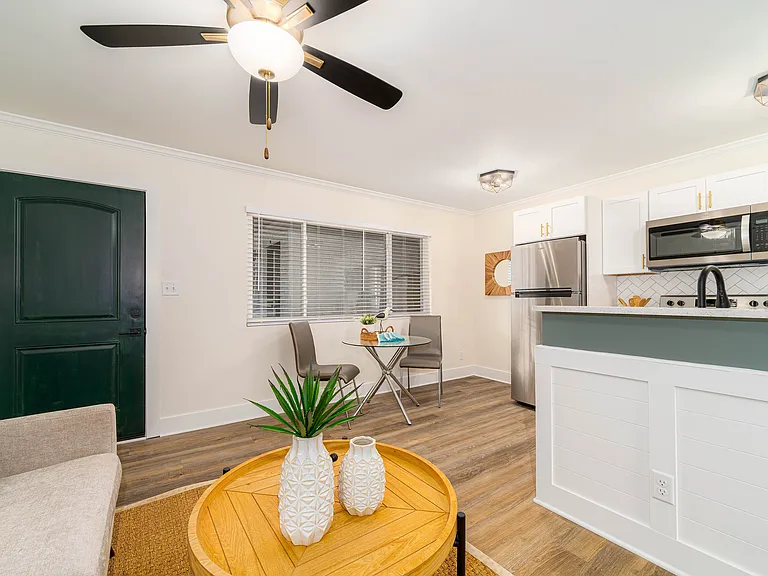 1243 E Ocean View Ave — Photo 25