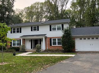 11928 Bennett Rd, Herndon, VA 20171