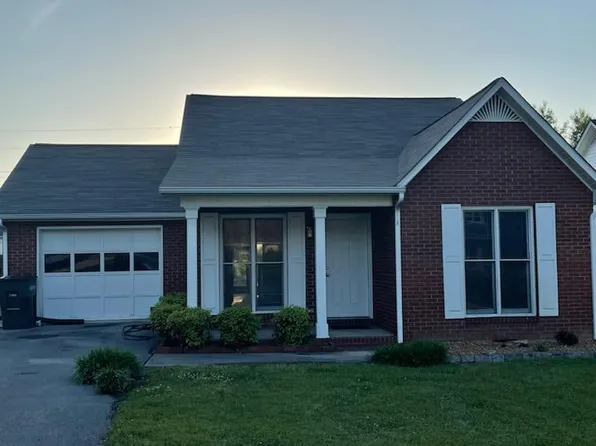 929 Nottingham Dr, Cookeville, TN 38506