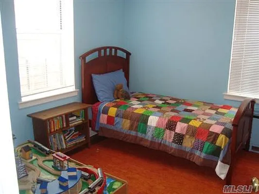 Sold by Benjamin Realty Since 1980 | media 28