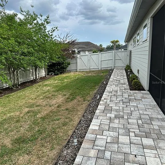 12316 SW 5th Ave — Photo 24