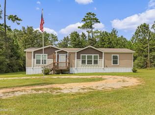 42 Kammer Rd, Poplarville, MS 39470