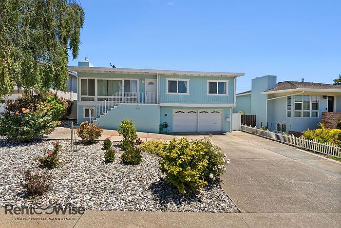 1st image of 1120 Oakwood Dr