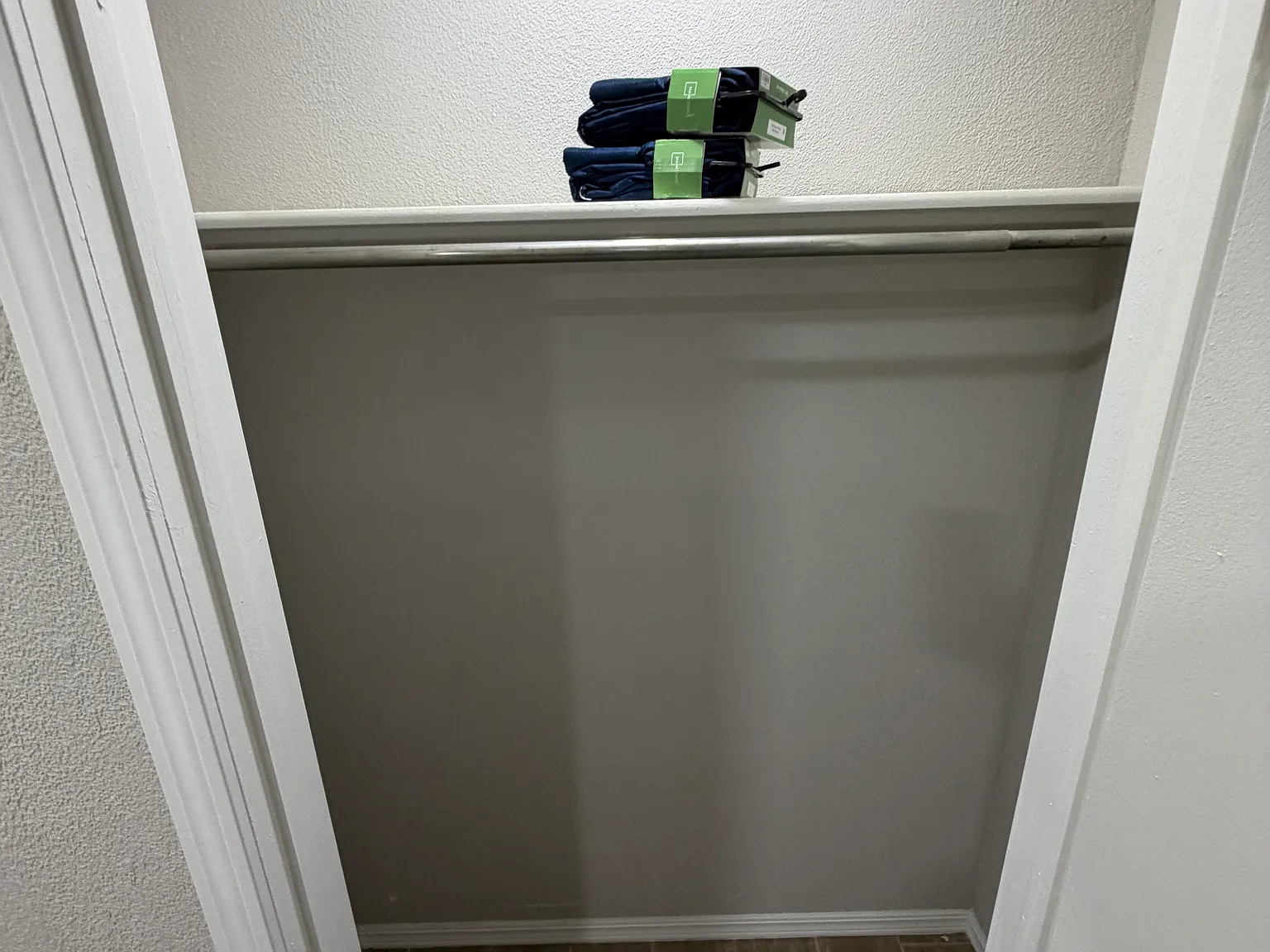 3 bed, 1200 sqft, $650 — Photo 3