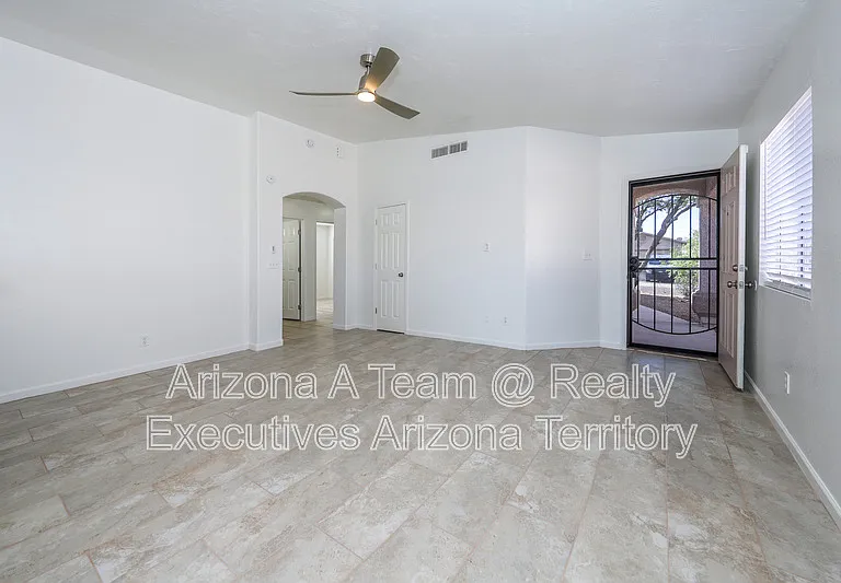 8873 E Rose Tree St — Photo 6