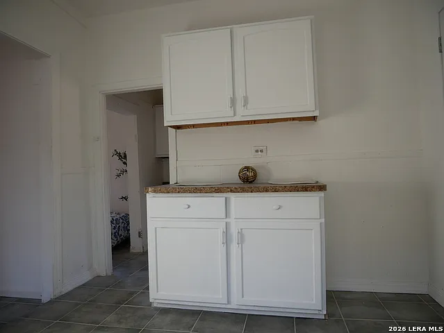 1820 Ruiz St — Photo 17