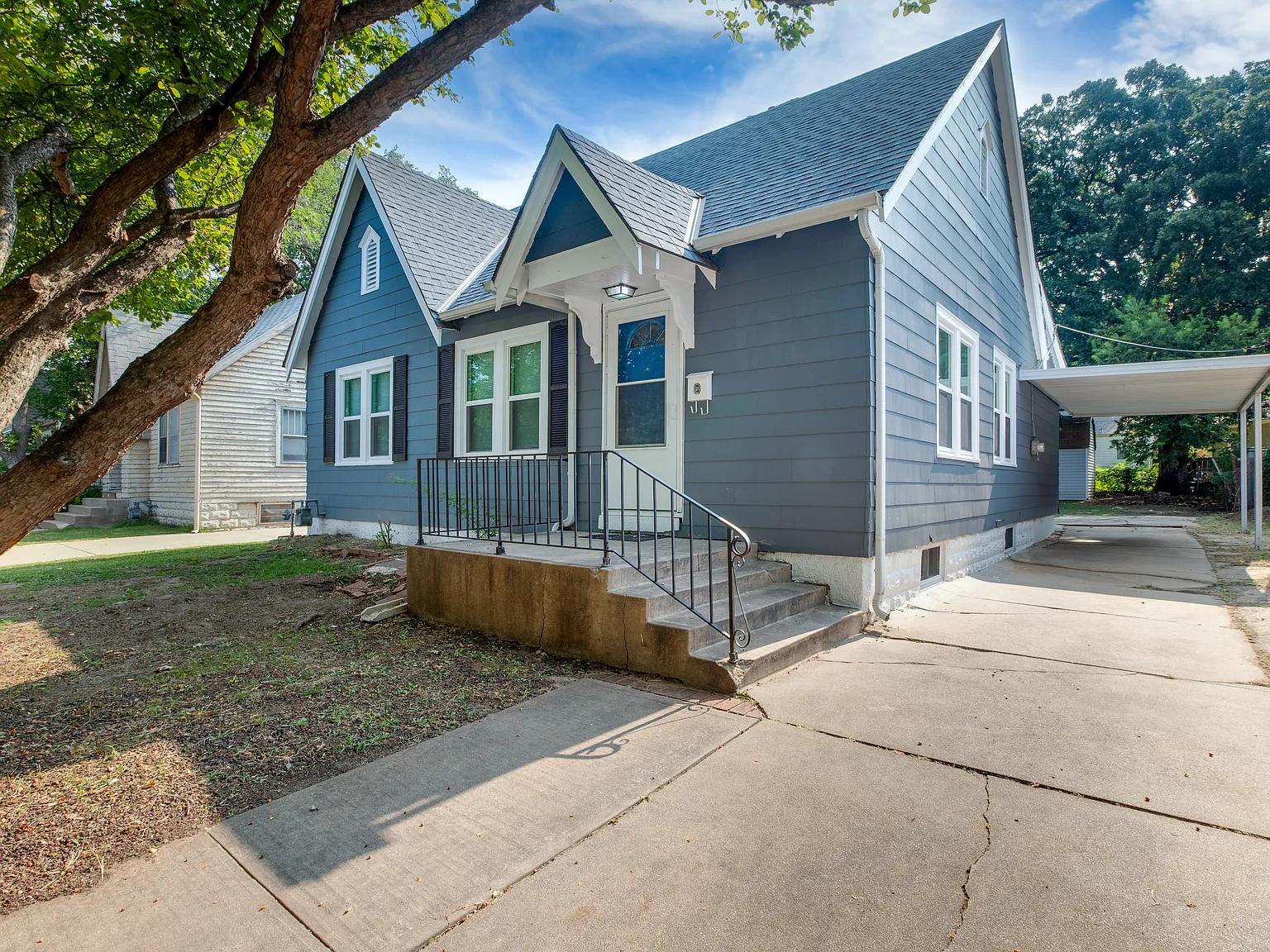 3 bed, 1.5 bath, 1250 sqft, $1,350 — Photo 2