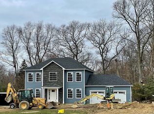 46 Olde Farm Ln, Naugatuck, CT 06770