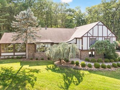 4 Tomkins Ridge Road, Tomkins Cove, NY, 10986