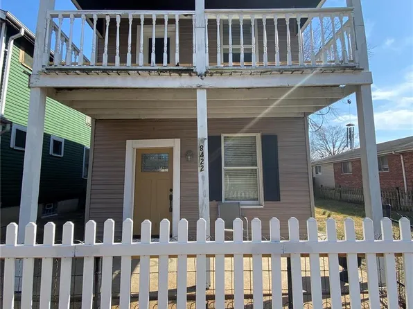 8422 Pennsylvania Ave, Saint Louis, MO 63111