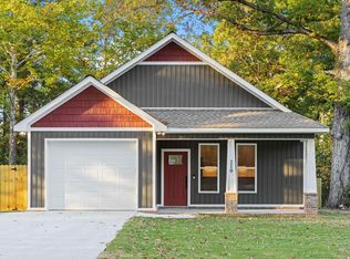 210 W 8th St, Sheridan, AR 72150